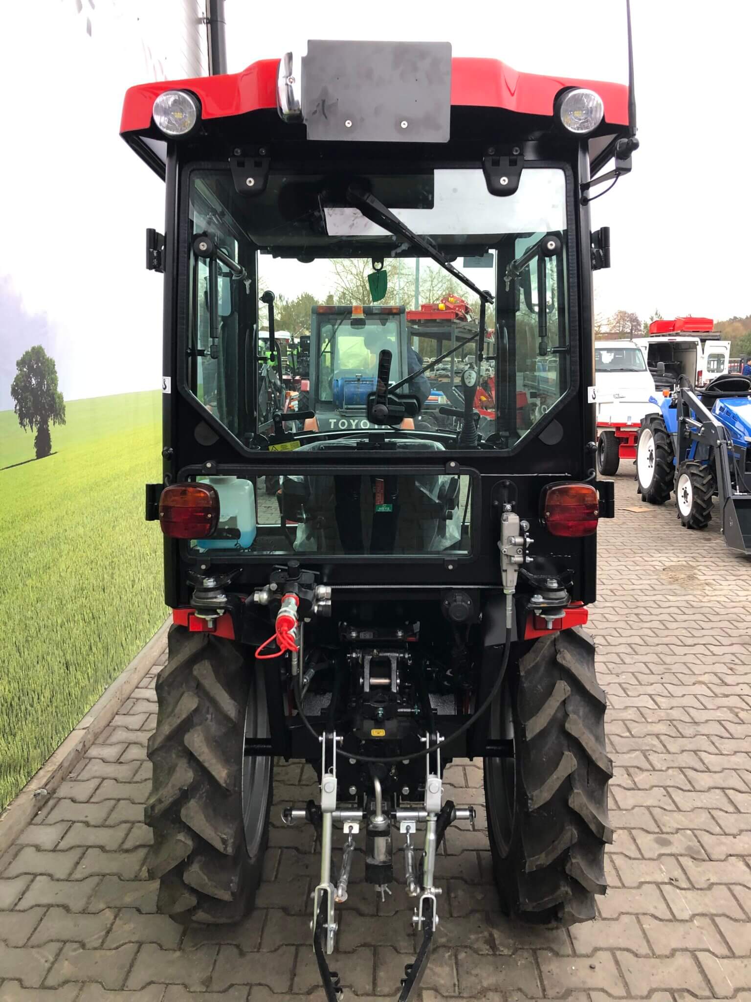 Traktorek VST Fieldtrac 927 + kabina z homologacją + pług do śniegu