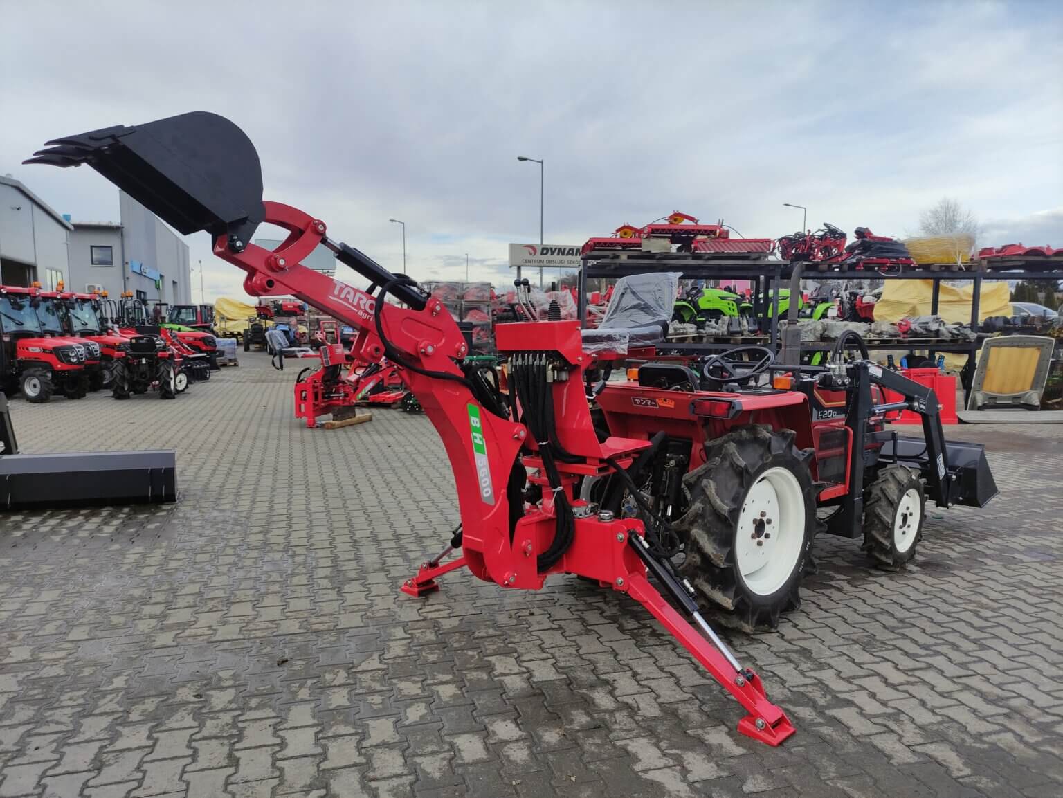 Koparka BH5600 Taro Agri