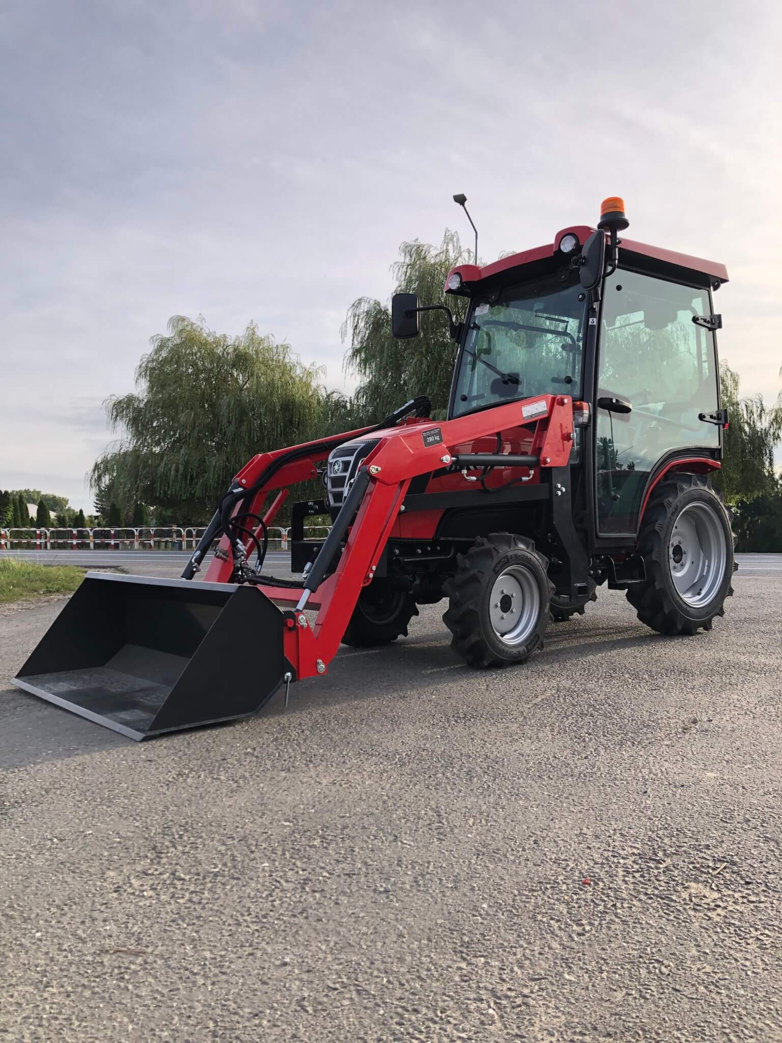 NOWY Traktorek VST Fieldtrac 927 + kabina + ładowacz czołowy