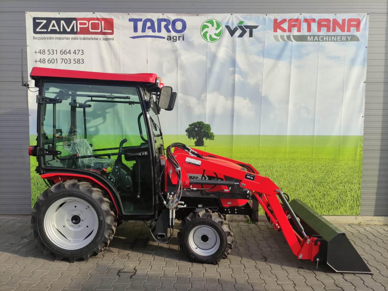 NOWY Traktorek VST Fieldtrac 927 + kabina + ładowacz czołowy