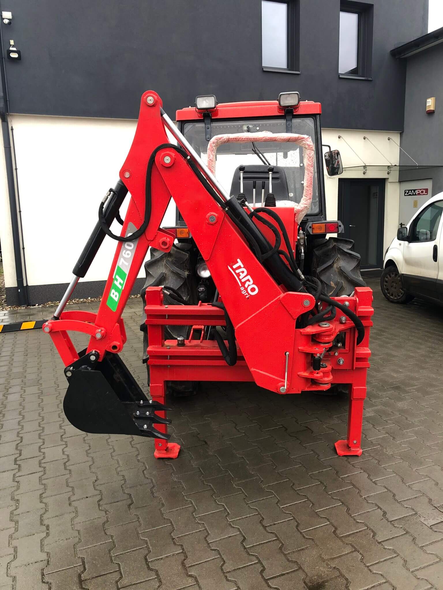 Koparka BH7600M