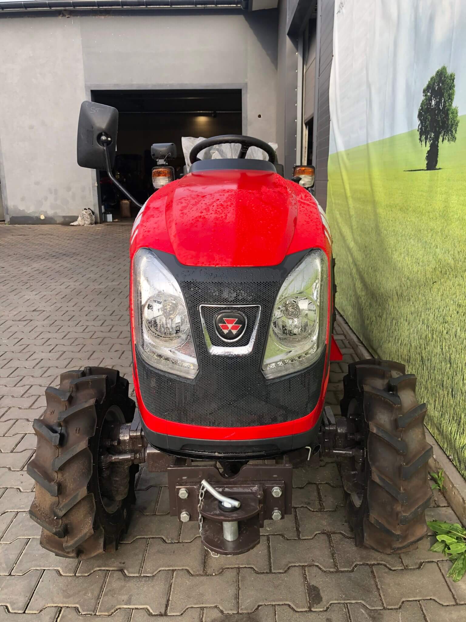 Traktorek Massey Ferguson 6028