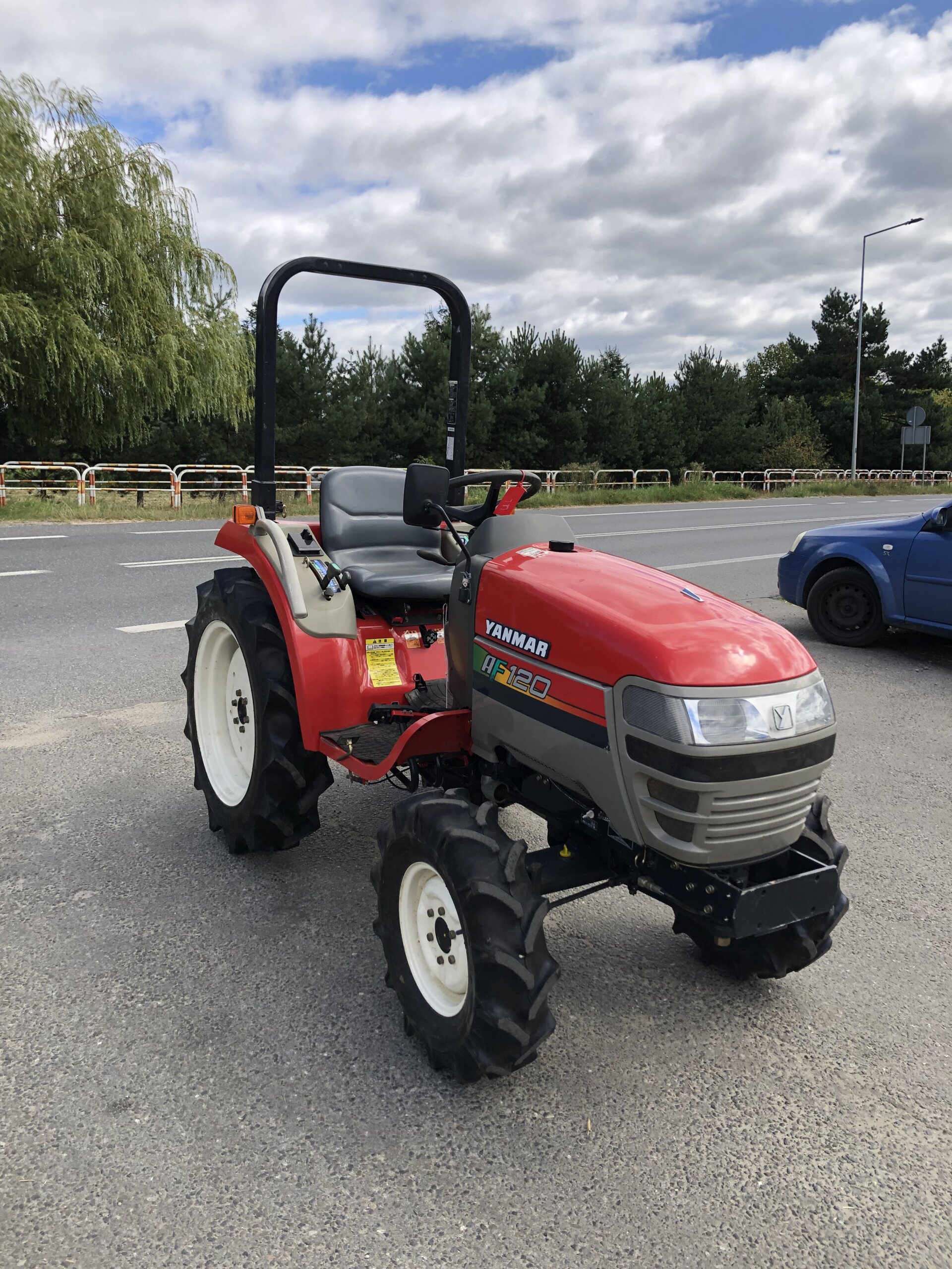 Traktorek Yanmar AF120