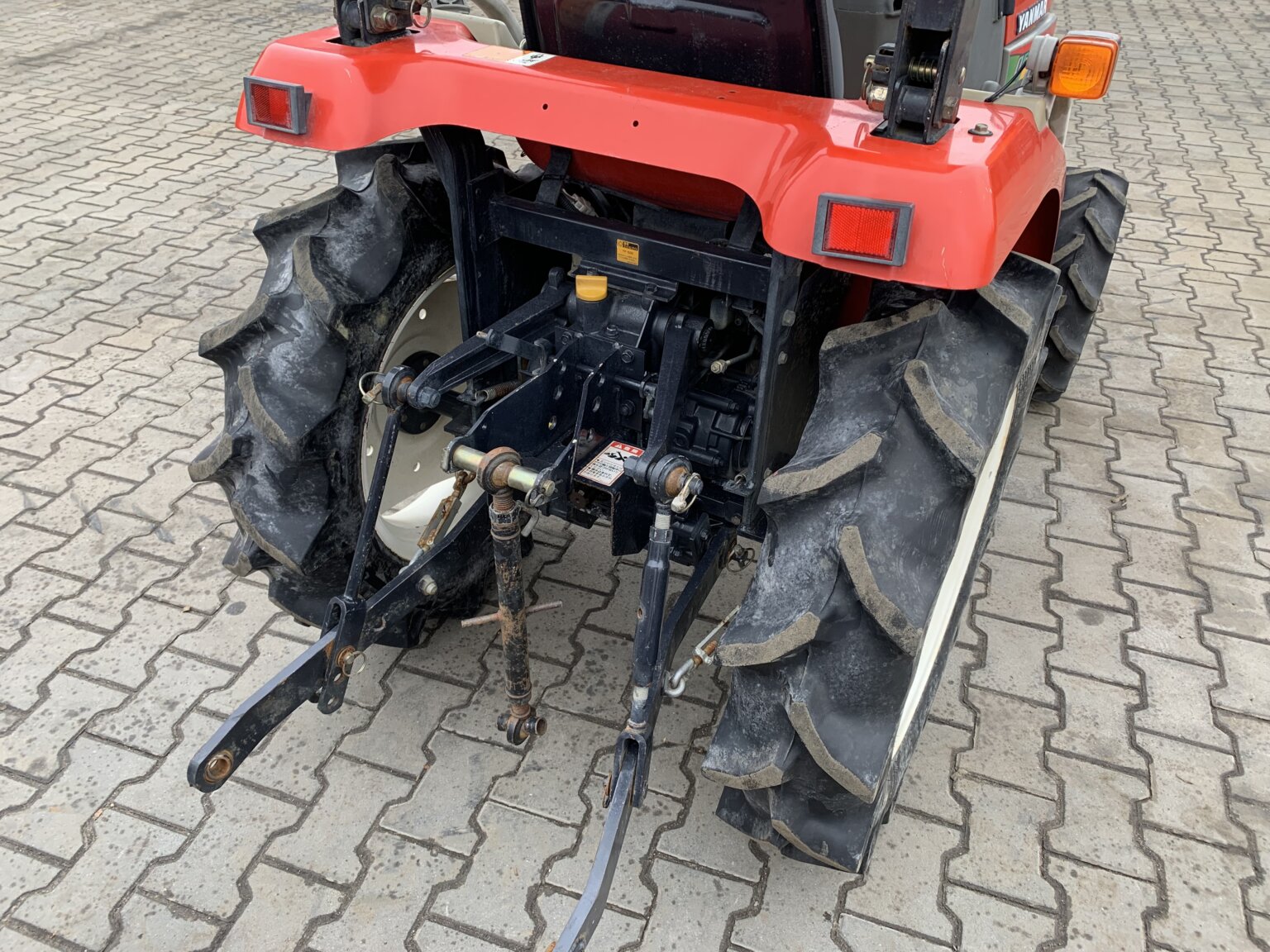 Traktorek Yanmar AF118