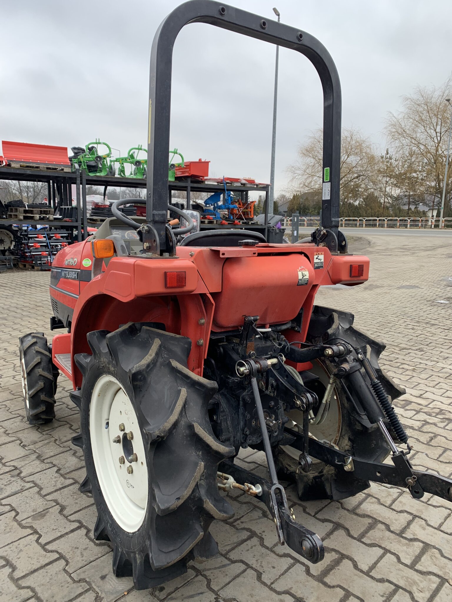 Traktorek Mitsubishi MT160