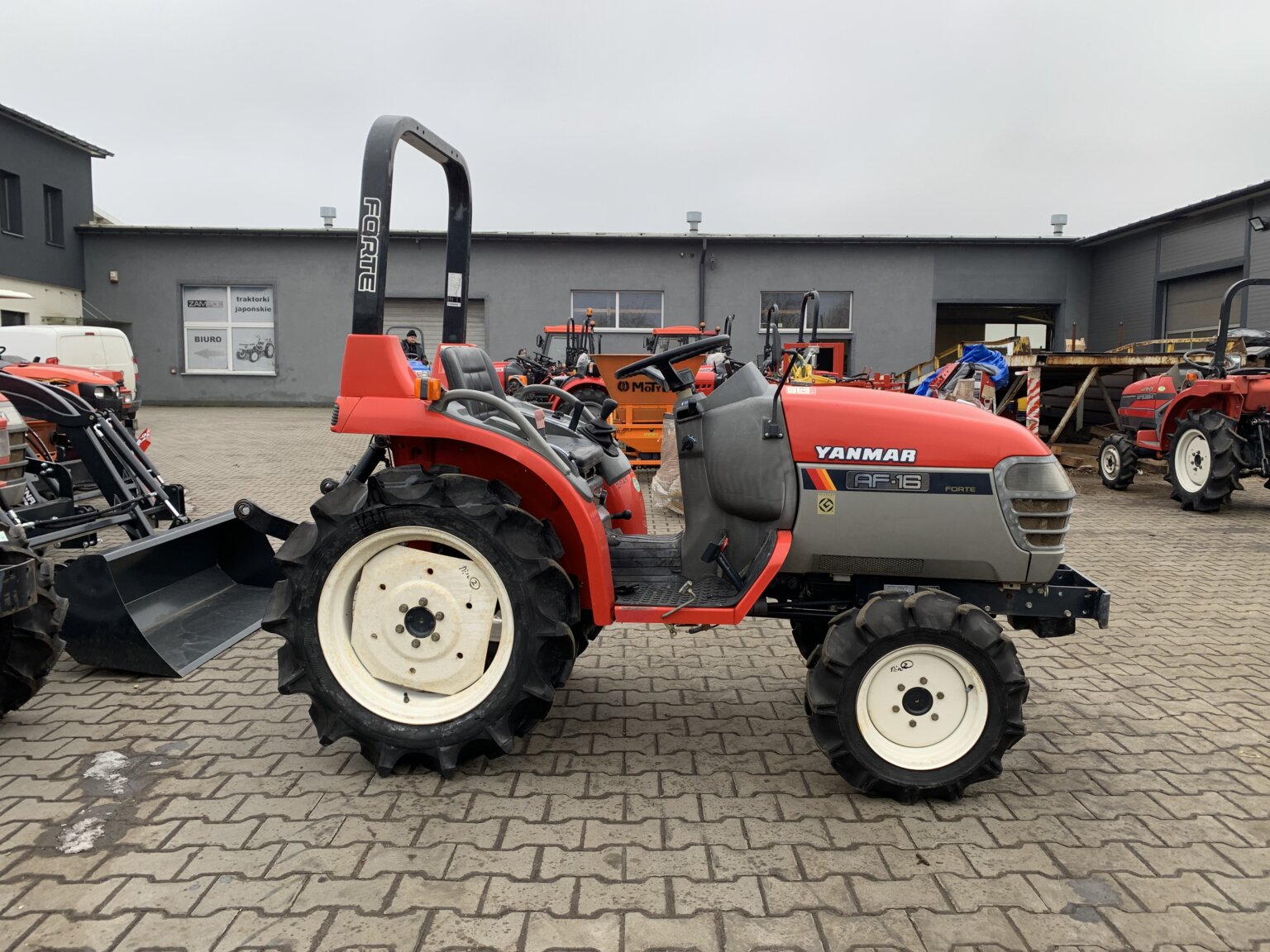 Traktorek Yanmar AF16