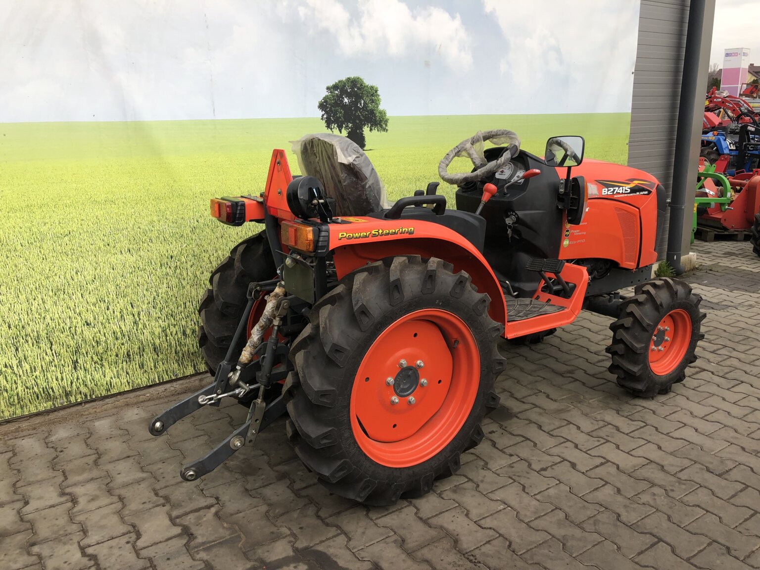 Traktorek Kubota NeoStar B2741