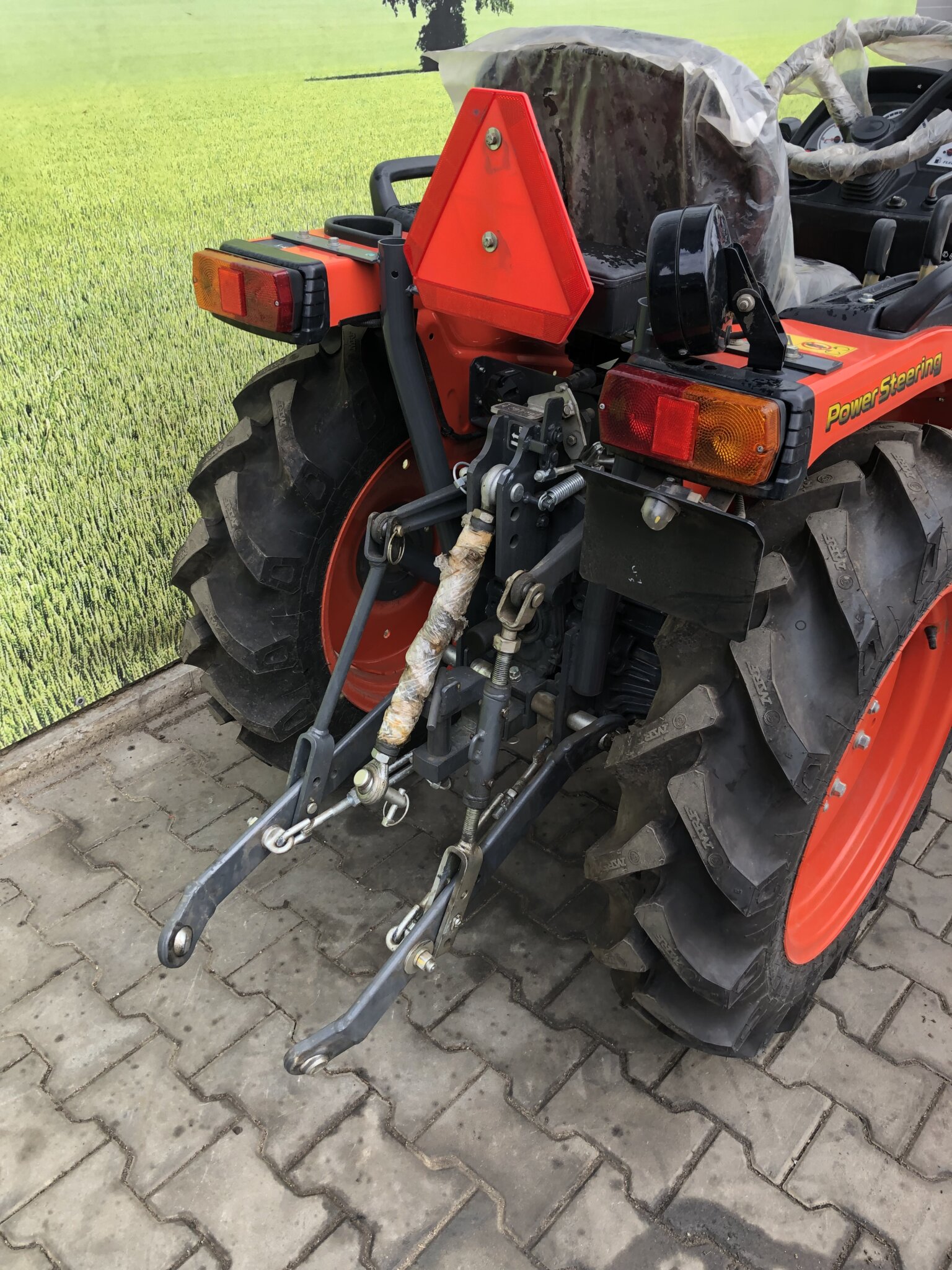 Traktorek Kubota NeoStar B2741