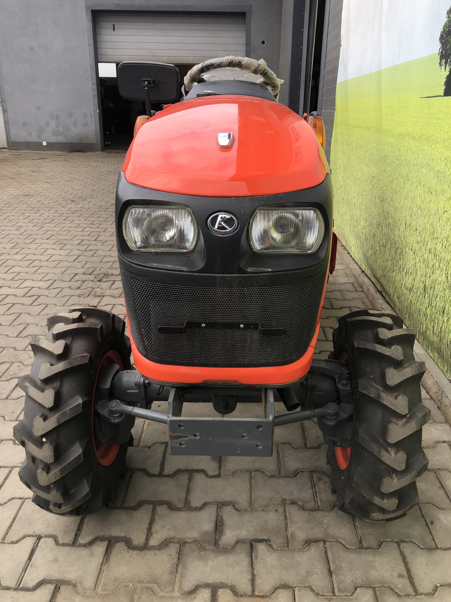 Traktorek Kubota NeoStar B2741