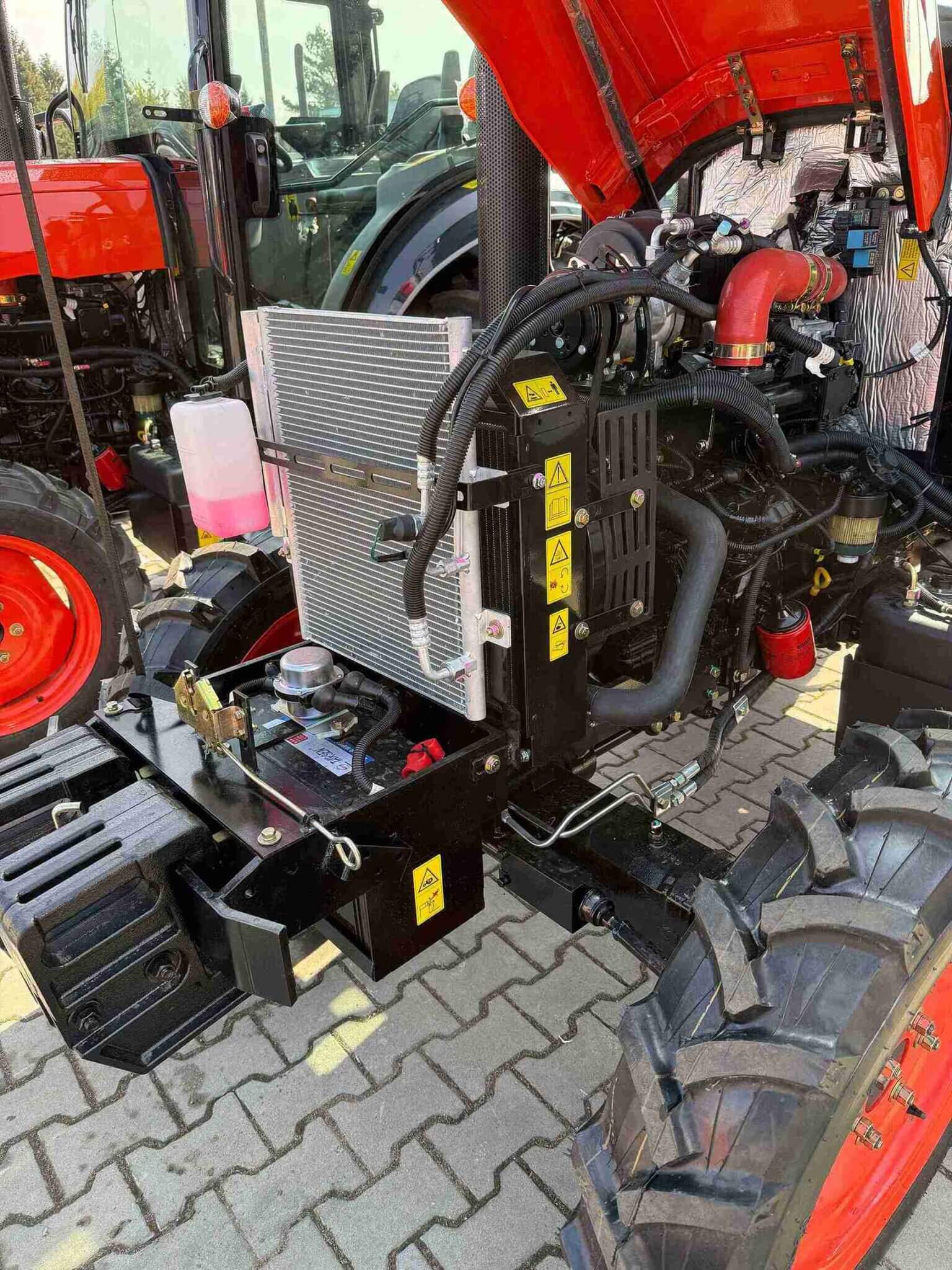 Traktor Taro LX504