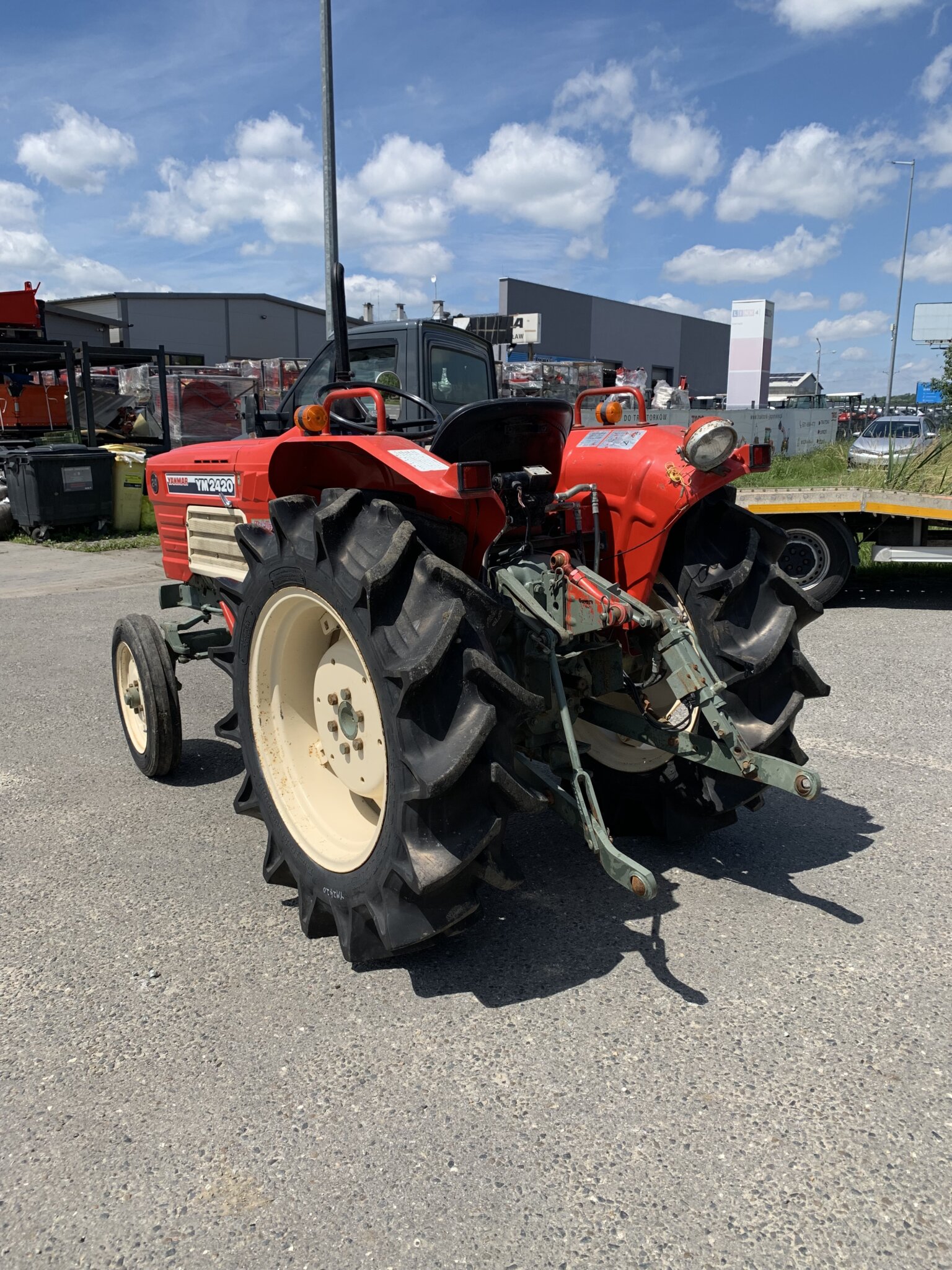 Traktorek Yanmar YM2420 2WD