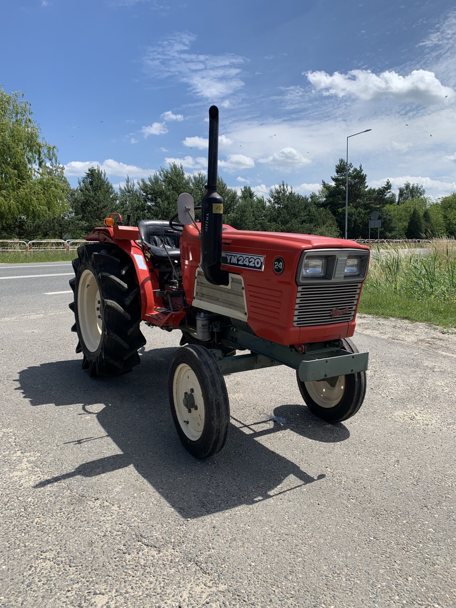 Traktorek Yanmar YM2420 2WD