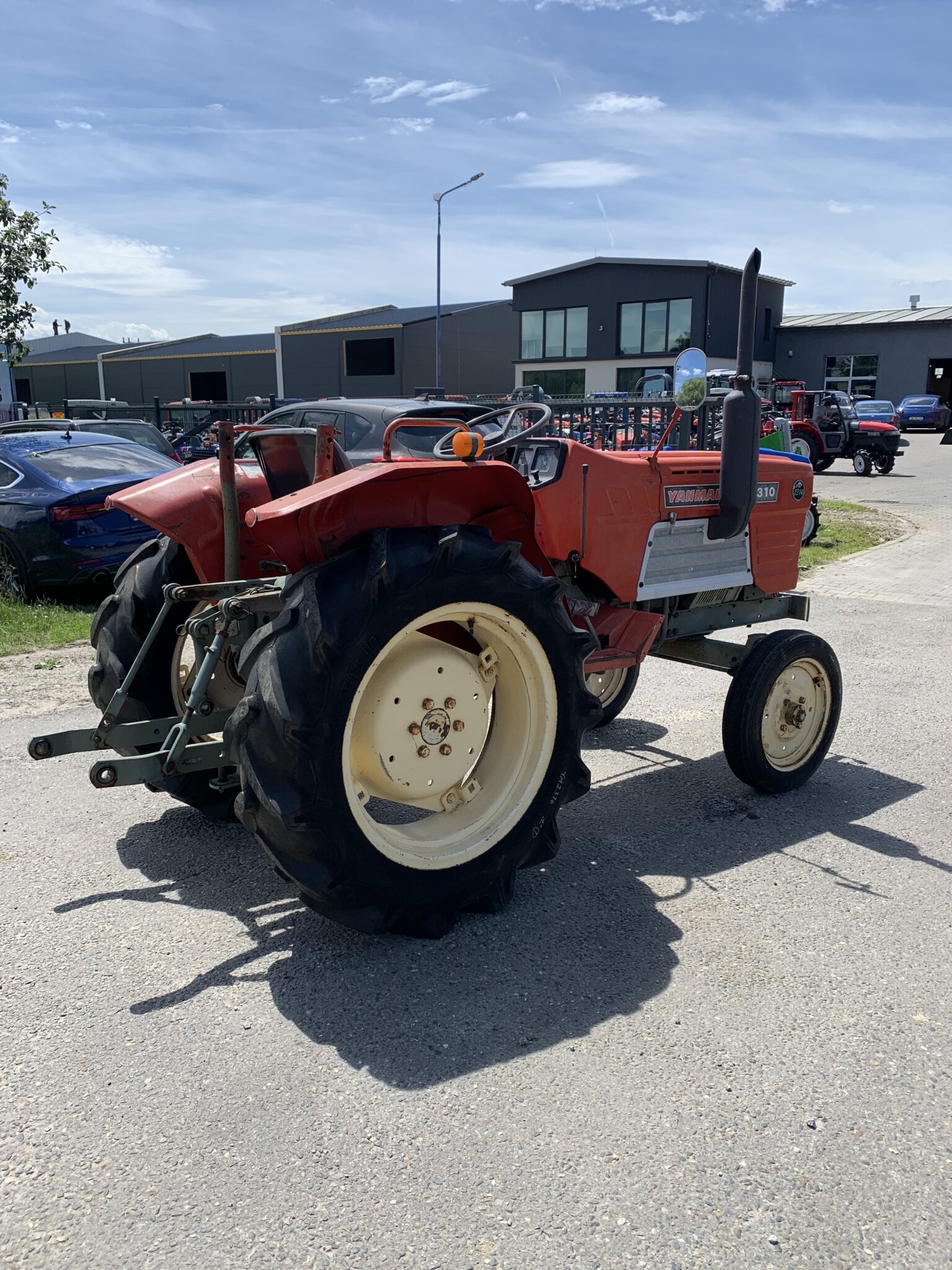 Traktorek Yanmar YM2310 2WD