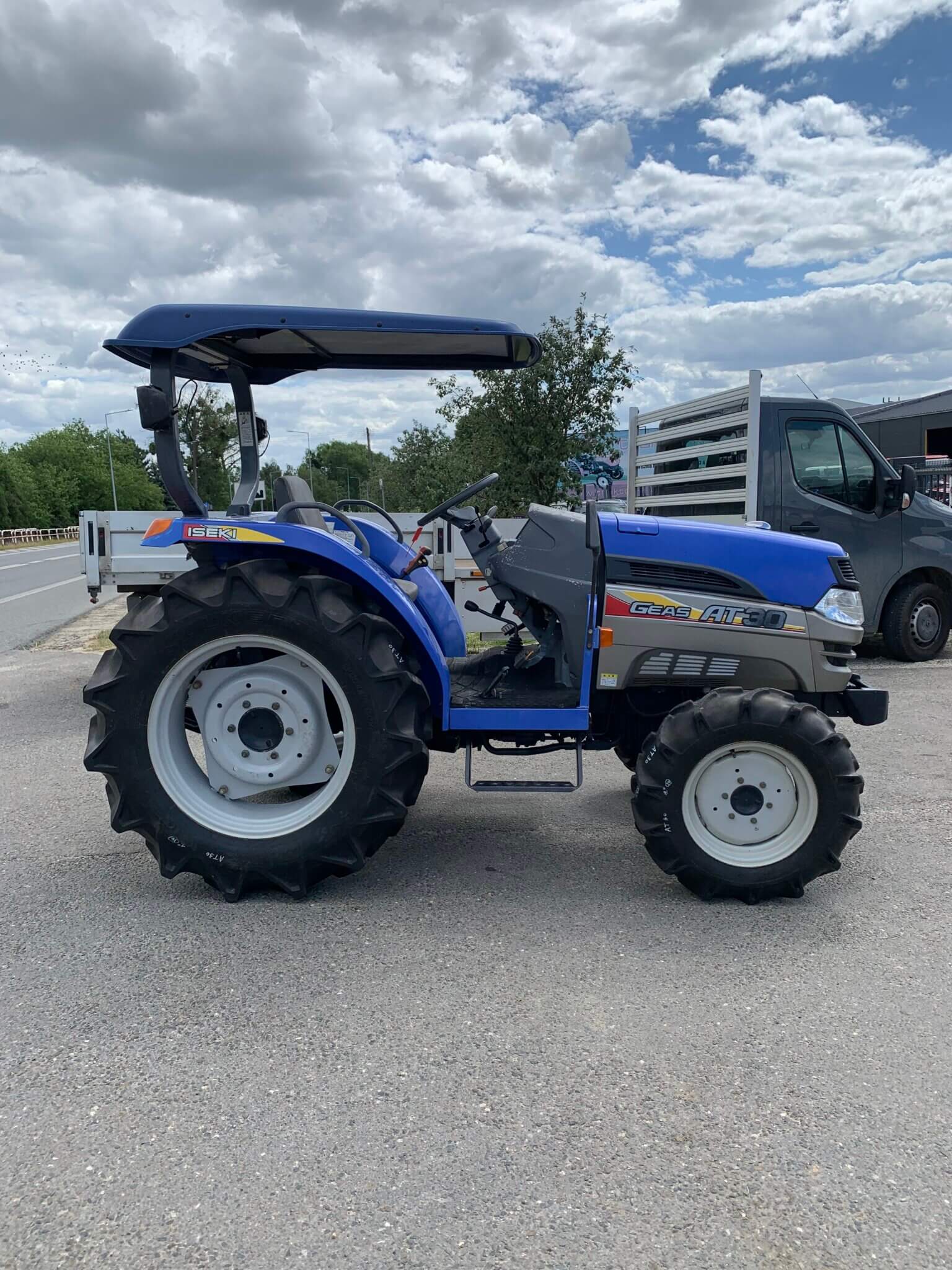 Traktorek Iseki AT30