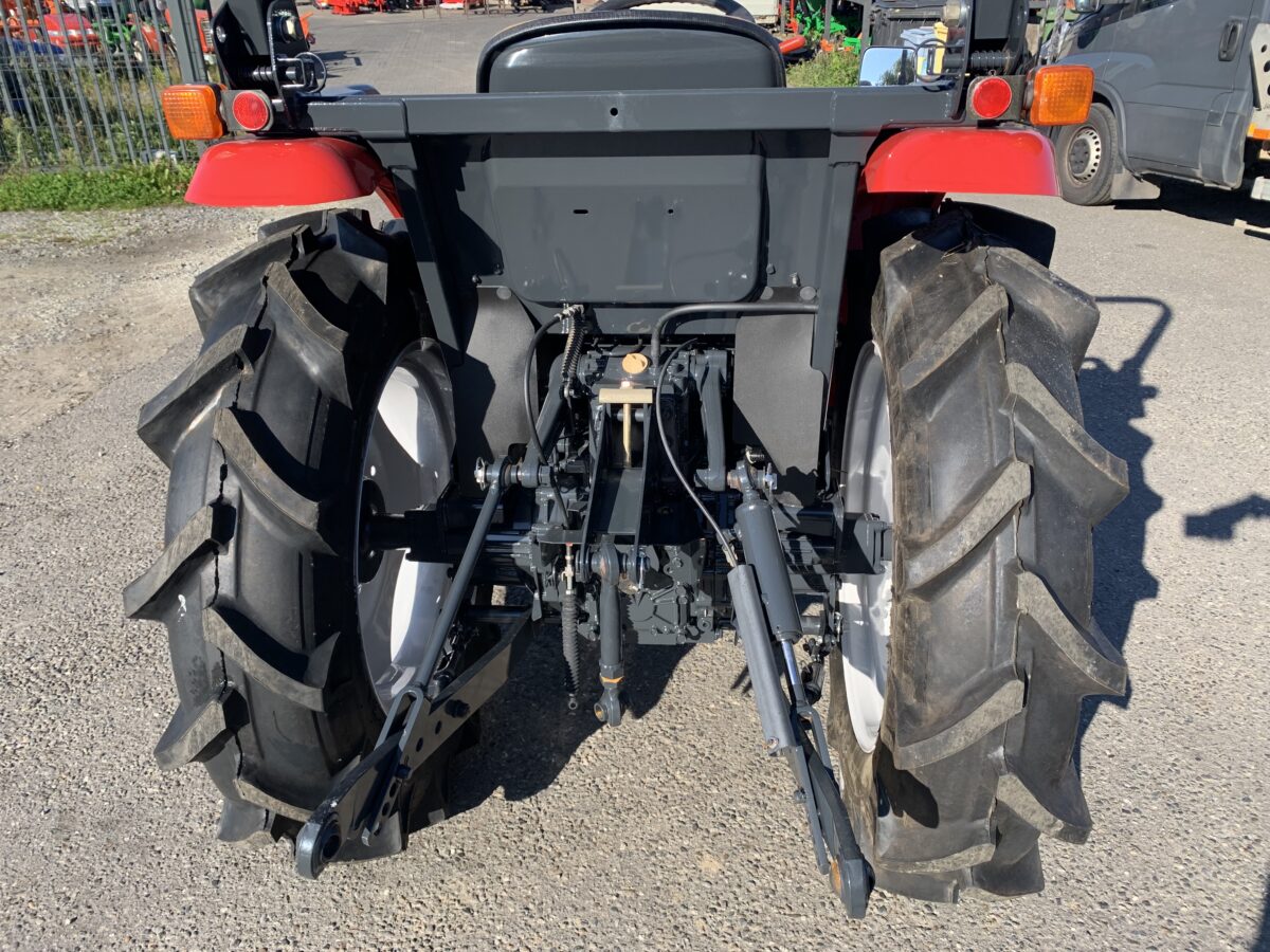 Traktorek Yanmar EF224