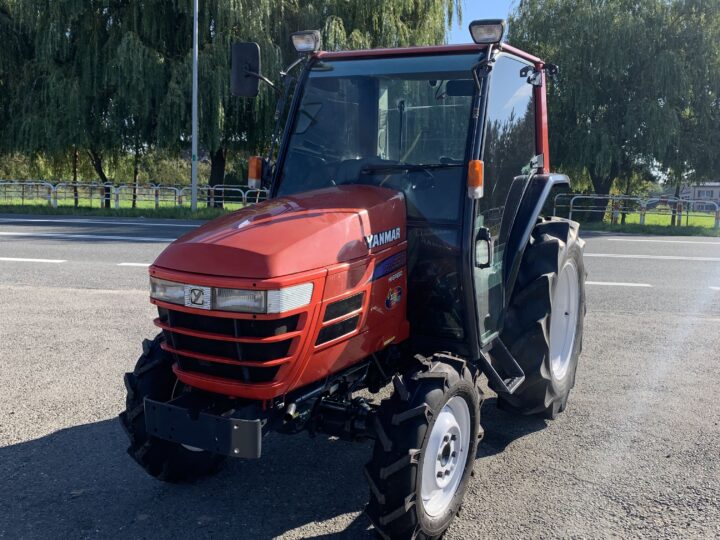 Traktorek Yanmar AF330