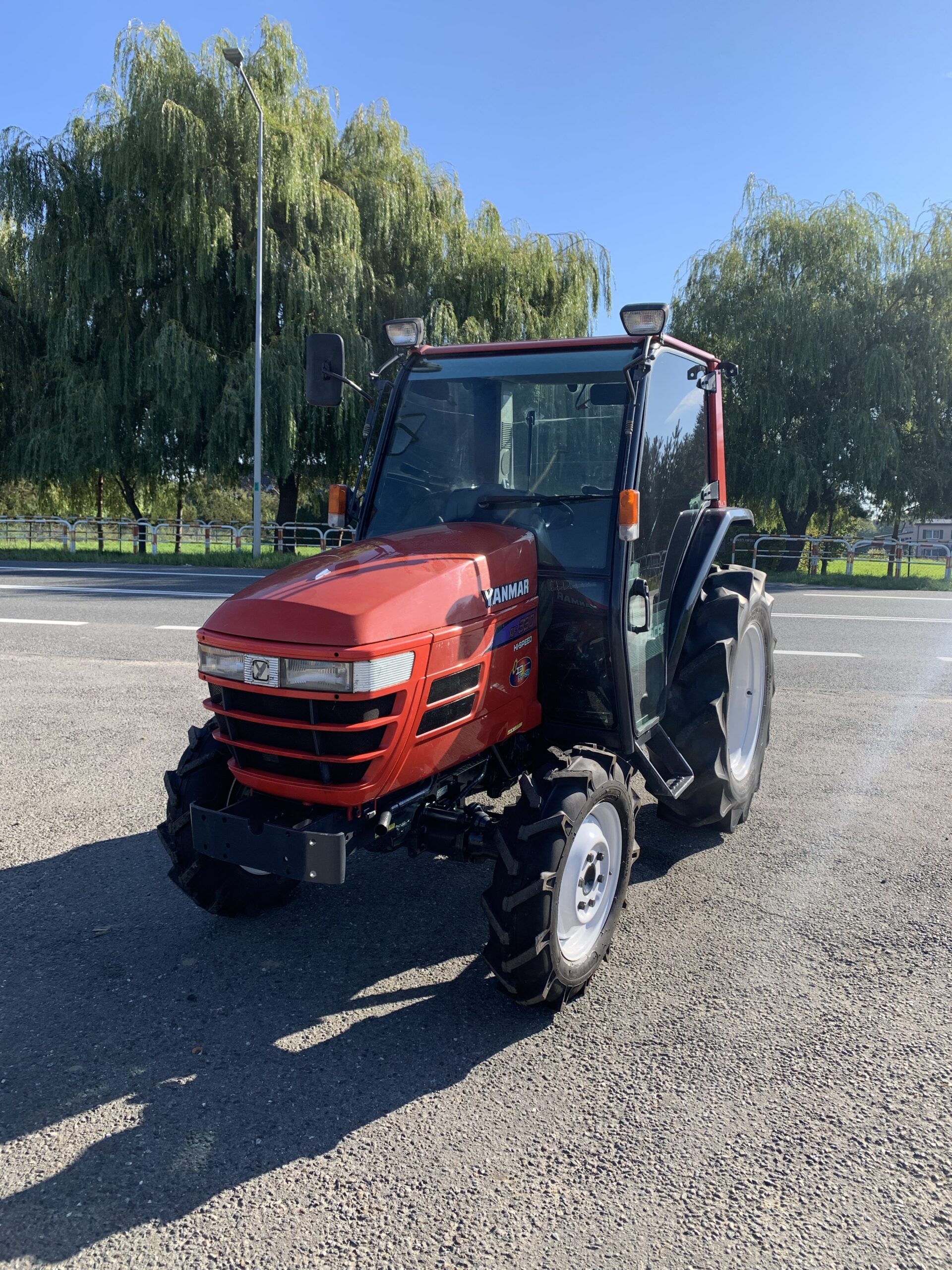 Traktorek Yanmar AF330