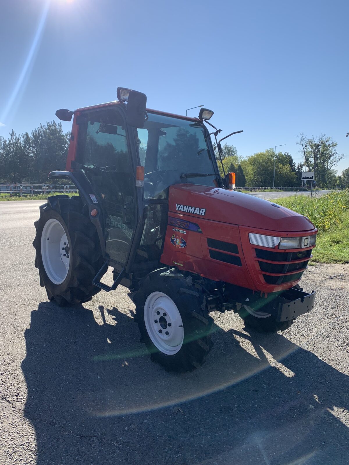Traktorek Yanmar AF330