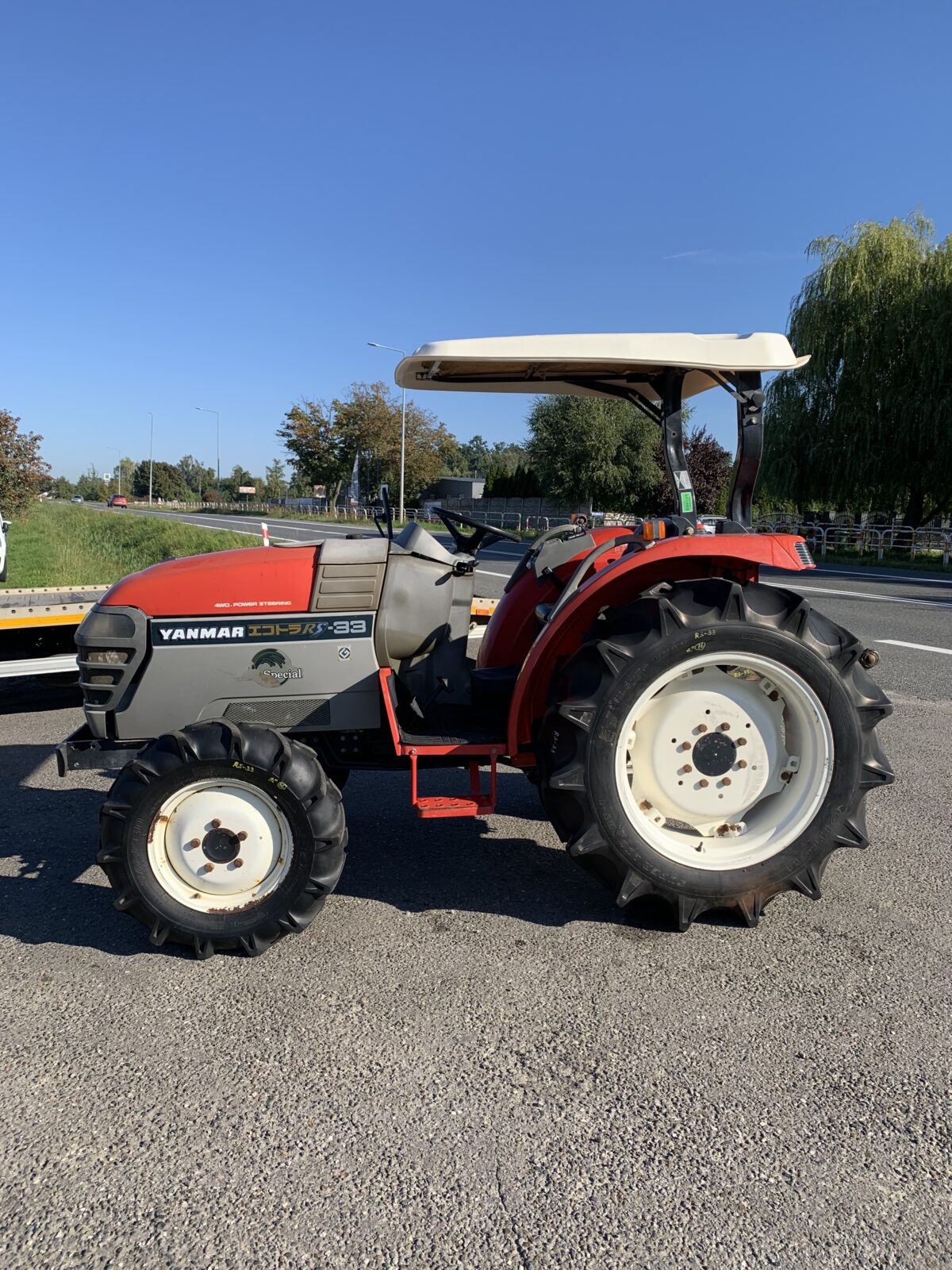 Traktorek Yanmar RS33