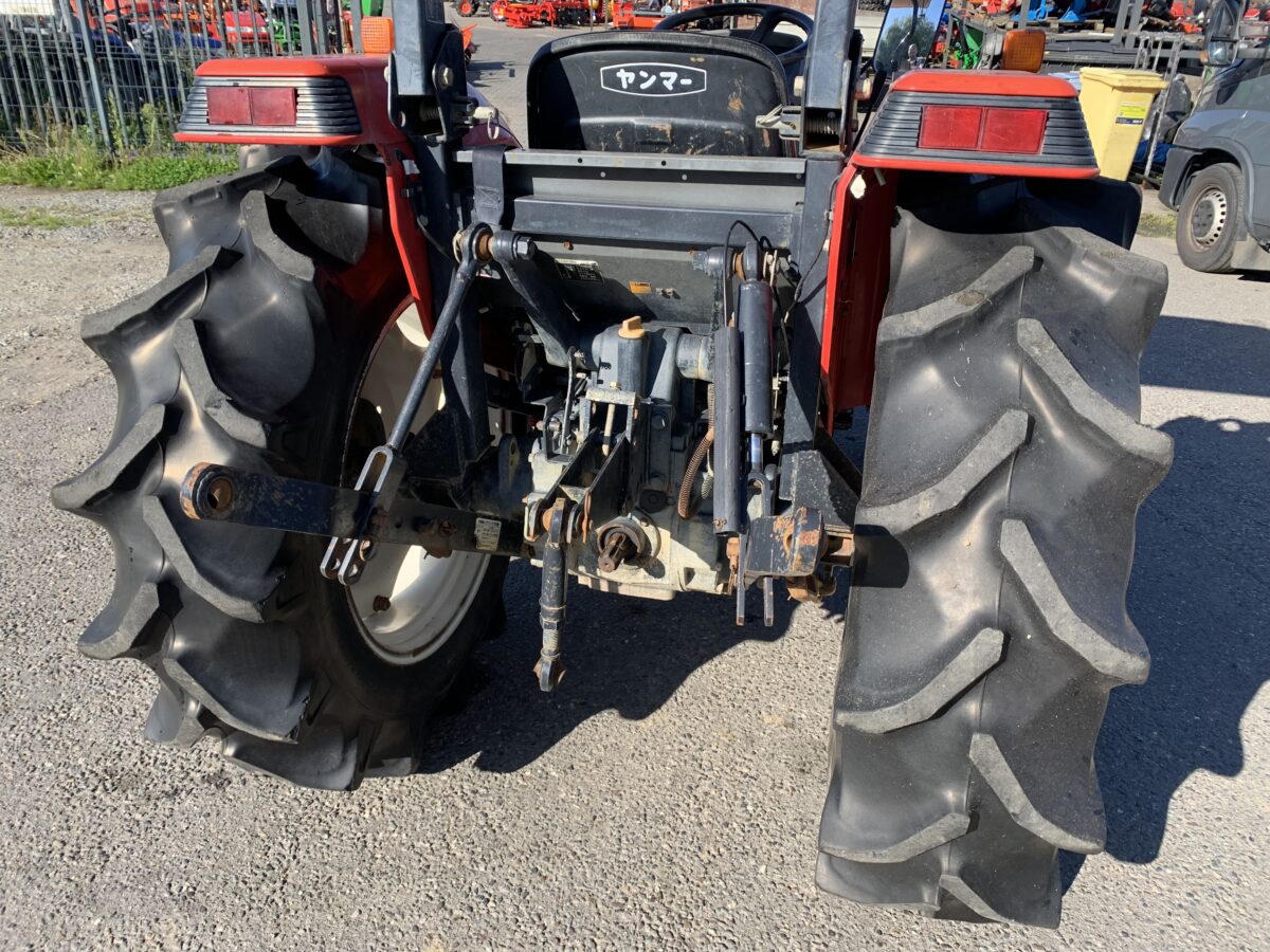 Traktorek Yanmar RS33