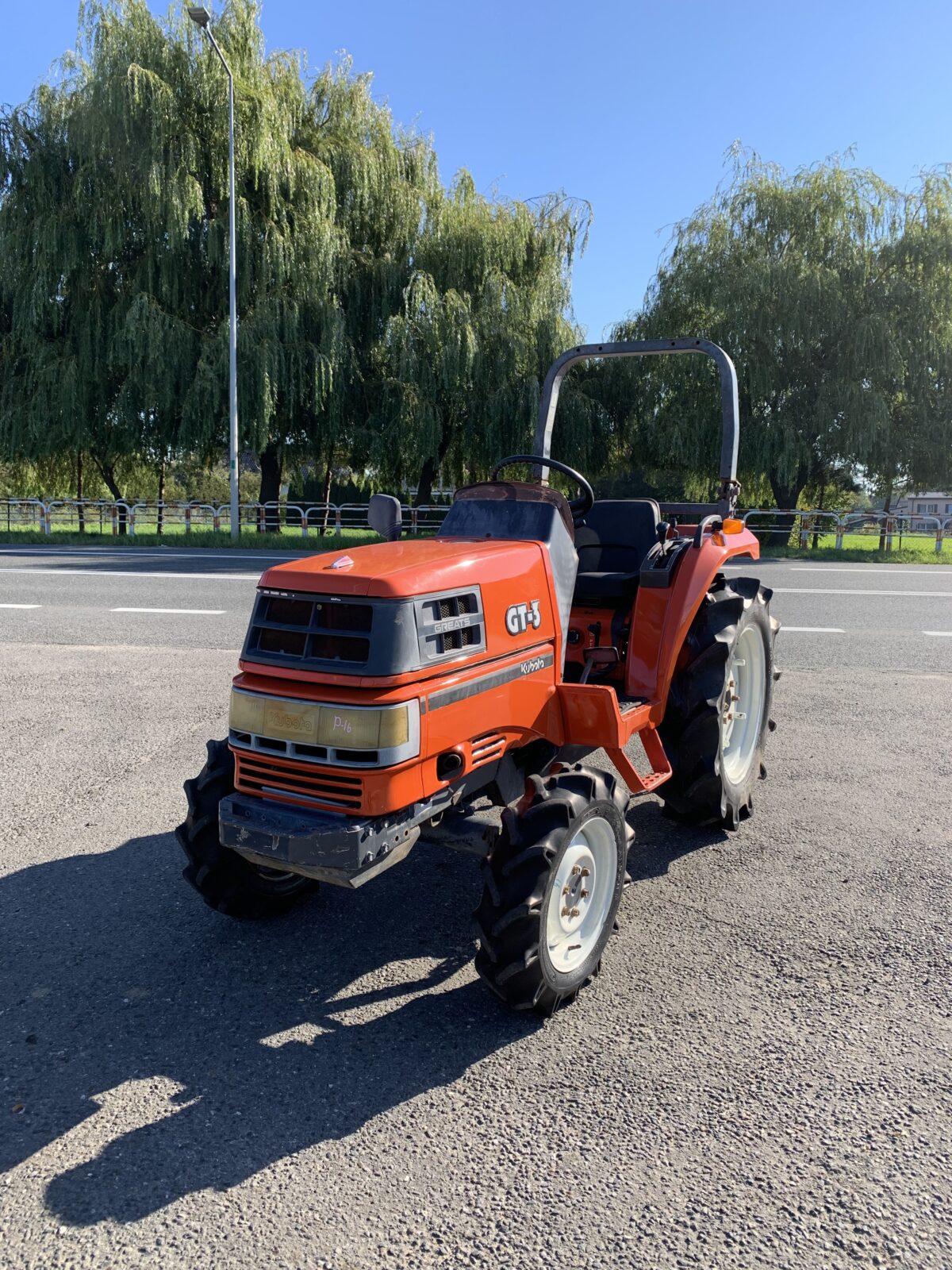 Traktor Kubota GT3