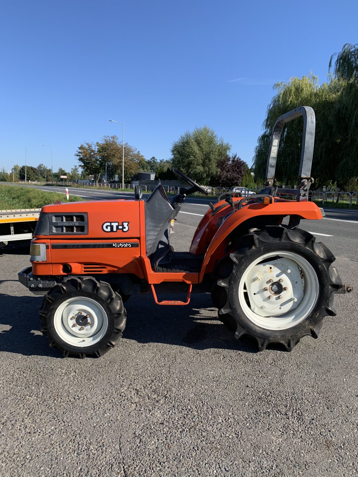 Traktor Kubota GT3